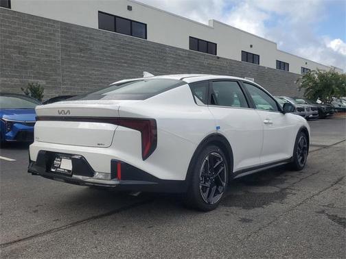 2025 Kia K4 GT-Line