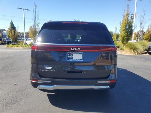 2022 Kia Carnival SX