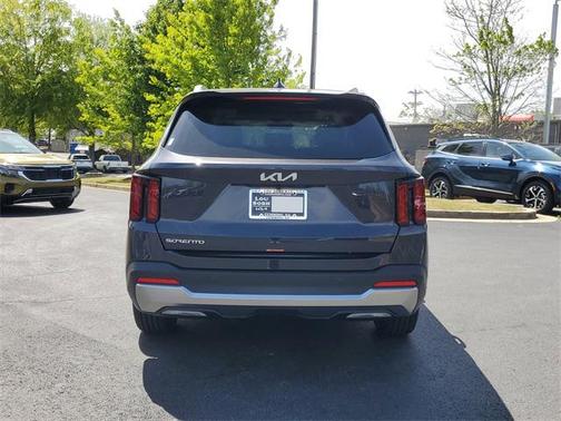 2025 Kia Sorento S