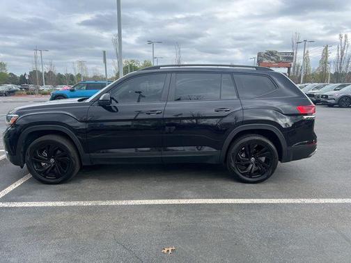 2022 Volkswagen Atlas 3.6L SE w/Technology