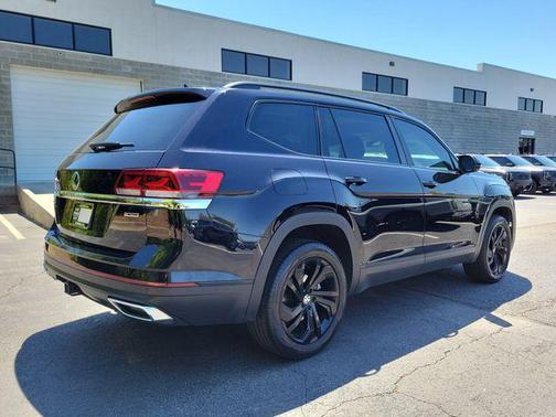 2022 Volkswagen Atlas 3.6L SE w/Technology