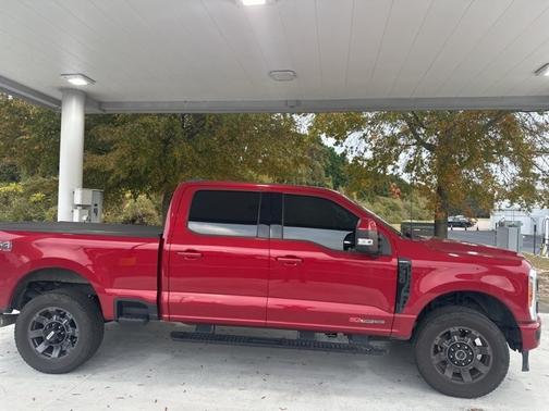 2023 Ford F-350 LARIAT SUPER DUTY