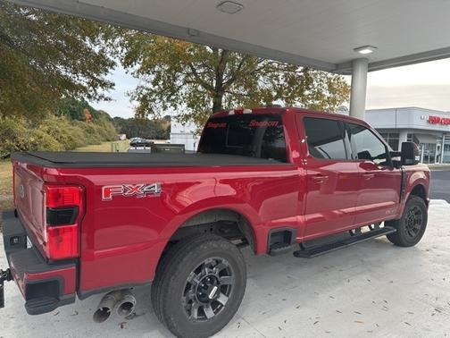 2023 Ford F-350 LARIAT SUPER DUTY