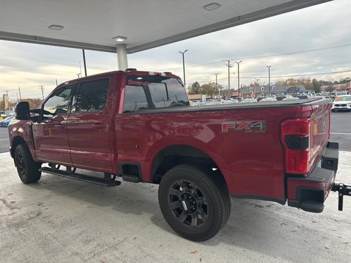 2023 Ford F-350 LARIAT SUPER DUTY