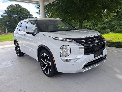 2023 Mitsubishi Outlander 