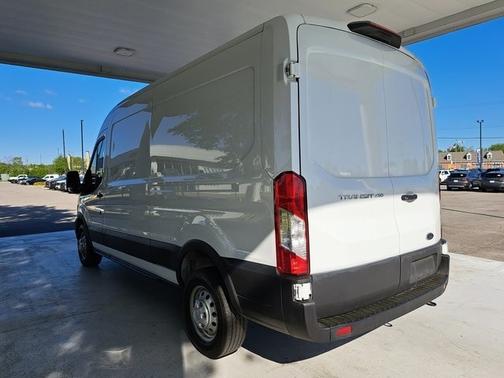 2023 Ford Transit-250 BASE