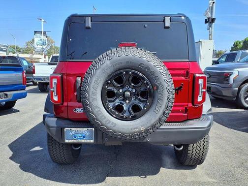 2026 Ford Bronco Badlands