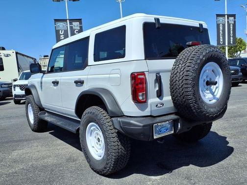 Avalanche Gray 2026 Ford Bronco Heritage Edition