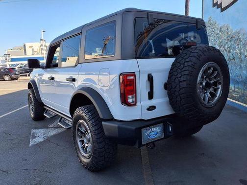 2023 Ford Bronco Base