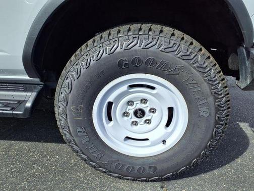 AVALANCHE GRAY 2026 Ford Bronco Heritage Edition