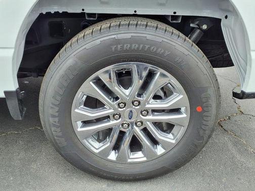 OXFORD WHITE 2025 Ford F-150 XLT