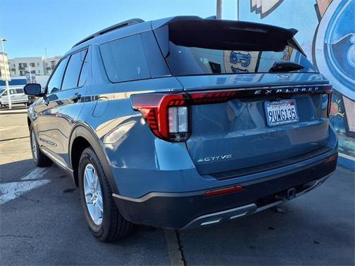 2025 Ford Explorer Active