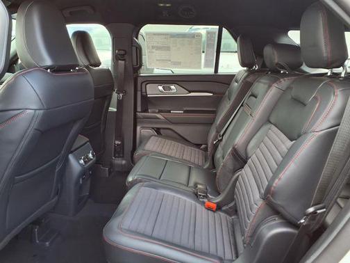 SPACE WHITE METALLIC 2026 Ford Explorer ST-Line