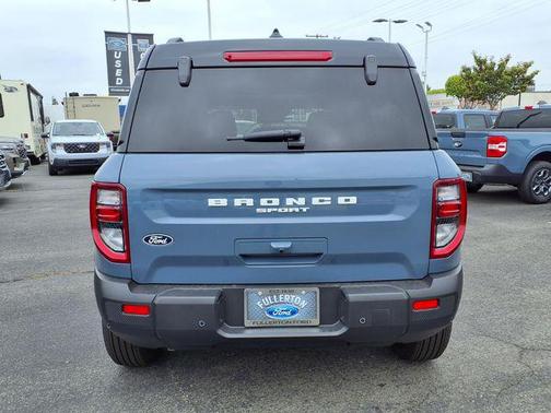 AZURE GRAY METALLIC TRI-COAT 2026 Ford Bronco Sport Outer Banks