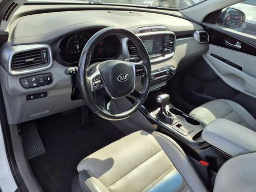 2019 Kia Sorento SX