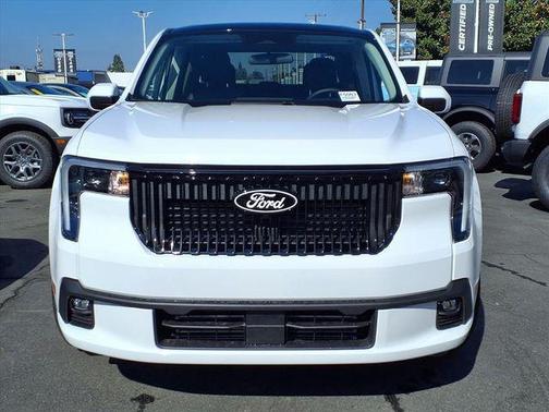 2025 Ford Maverick Lobo Standard