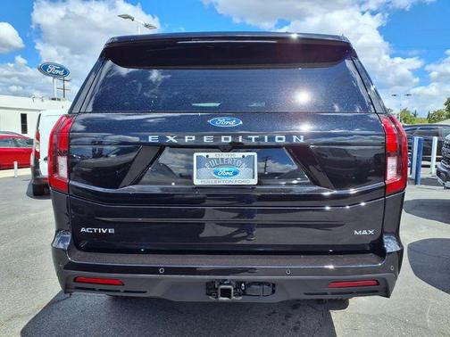 AGATE BLACK METALLIC 2026 Ford Expedition Max Active 4x2