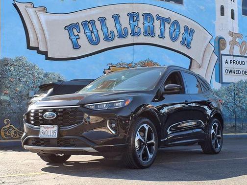2023 Ford Escape ST-Line Elite