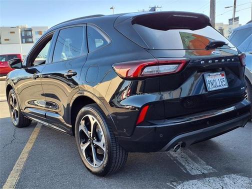 2023 Ford Escape ST-Line Elite