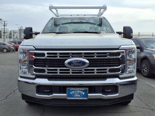 OXFORD WHITE 2024 Ford F-350 XLT