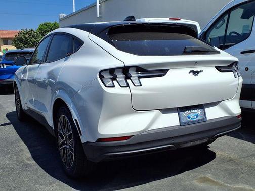 STAR WHITE MET TRI-COAT 2026 Ford Mustang Mach-E Premium