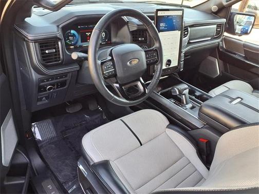 2023 Ford F-150 Lightning Platinum