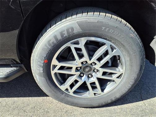 2026 Ford Expedition Max Active 4x2