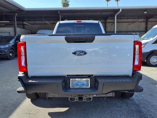 OXFORD WHITE 2026 Ford F-350 XL