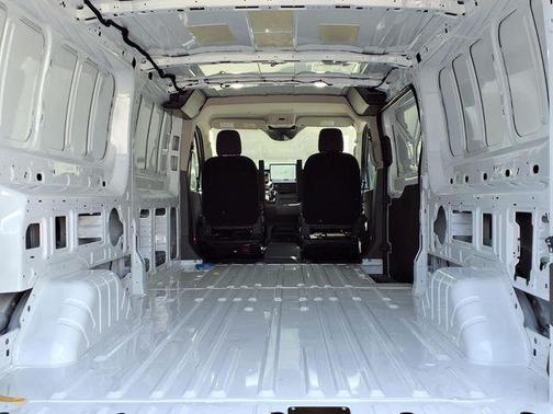 OXFORD WHITE 2026 Ford Transit-250 Base