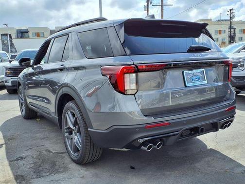 CARBONIZED GRAY METALLIC 2026 Ford Explorer ST