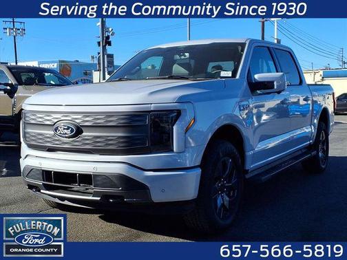 2025 Ford F-150 Lightning LARIAT