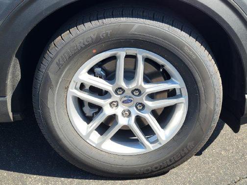 Carbonized Gray Metallic 2027 Ford Explorer Active