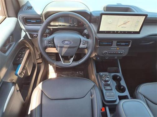 2025 Ford Maverick Lobo Standard