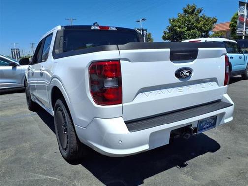 2025 Ford Maverick Lobo Standard