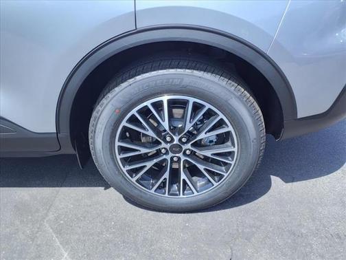 2024 Ford Escape PHEV SE