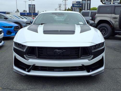 Oxford White 2026 Ford Mustang Dark Horse Fastback