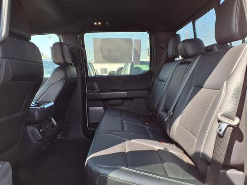STAR WHITE METALLIC TRICOAT 2026 Ford F-150 Lariat