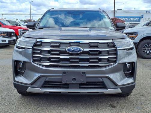 CARBONIZED GRAY METALLIC 2026 Ford Explorer Active