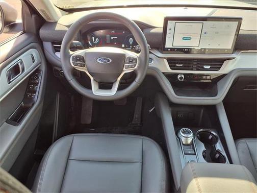 2026 Ford Explorer Active (200A)