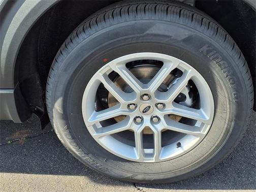 2026 Ford Explorer Active (200A)