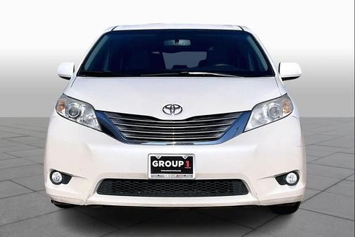 2017 Toyota Sienna XLE