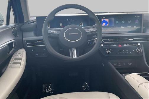 Aero Silver 2025 Hyundai SONATA SEL