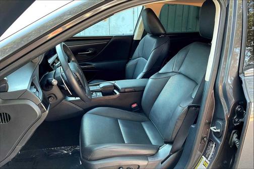 2022 Lexus ES 350 Base