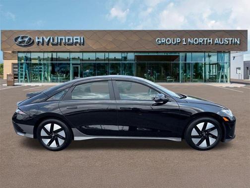 2025 Hyundai IONIQ 6 SE