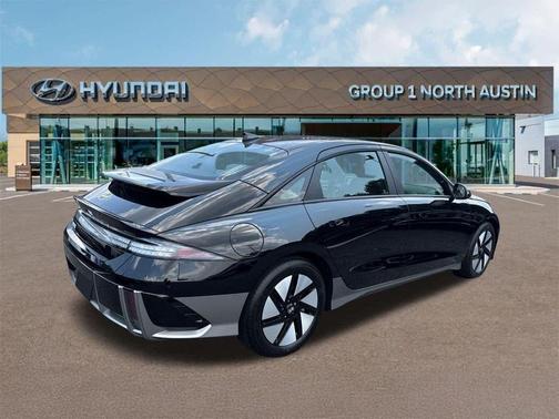 2025 Hyundai IONIQ 6 SE
