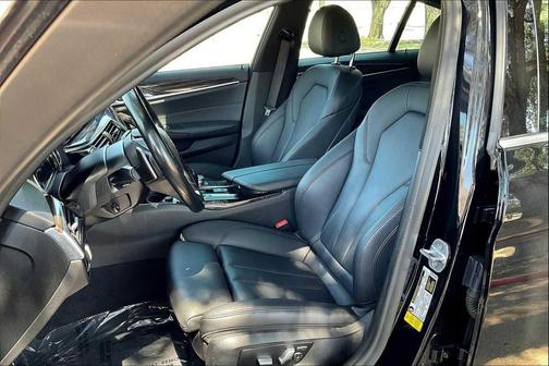 2019 BMW 530 530i
