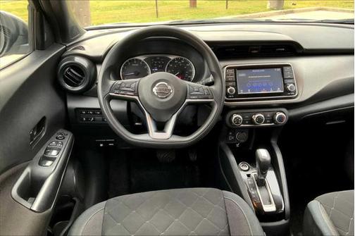 2020 Nissan Kicks S