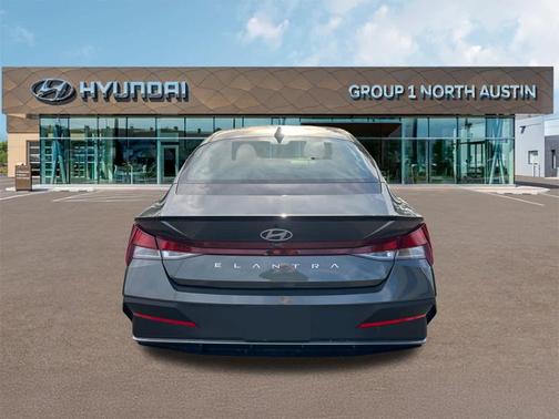 2025 Hyundai ELANTRA Sport
