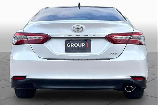 Wind Chill Pearl 2020 Toyota Camry XLE