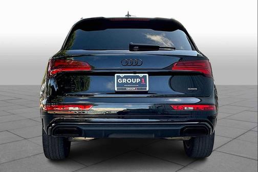 2024 Audi Q5 45 S line Premium